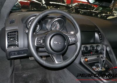 F TYPE V6 11