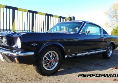 MUSTANG FASTBACK BLEU 02