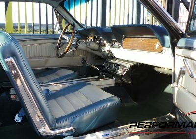 MUSTANG FASTBACK BLEU 17