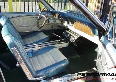 MUSTANG FASTBACK BLEU 18