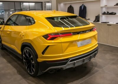 lamborghini-urus-02