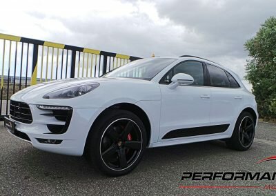 MACAN TURBO BLANC 12