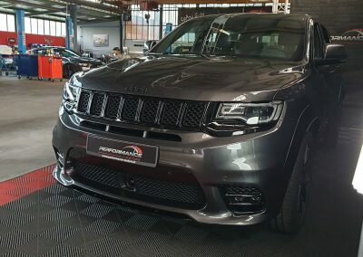 GRANDCHEROKEE GRIS 03