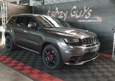 GRANDCHEROKEE GRIS 04