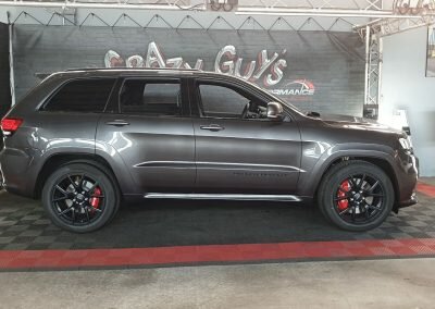 GRANDCHEROKEE GRIS 07