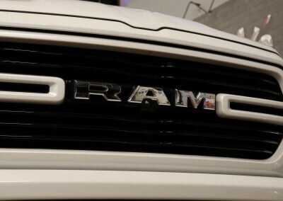 RAM LARAMIE SPORT BLANC 10