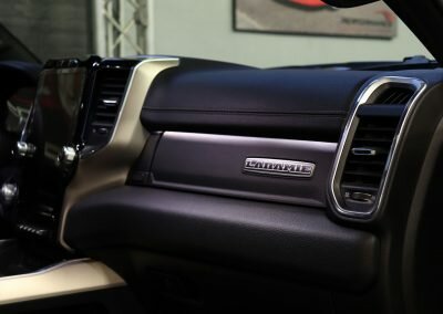RAM LARAMIE SPORT BLANC 17