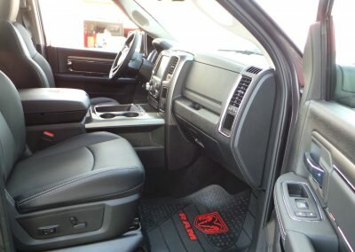 RAM PERFO GRIS 23
