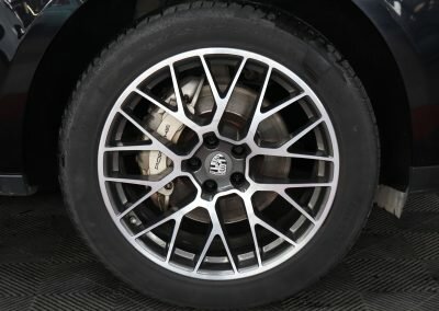 MACAN S 10