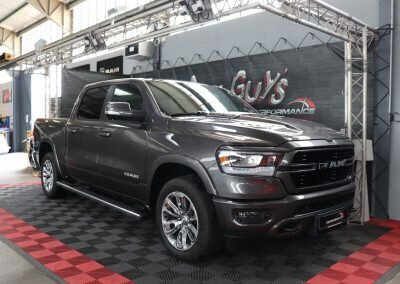RAM SPORT GRIS 01