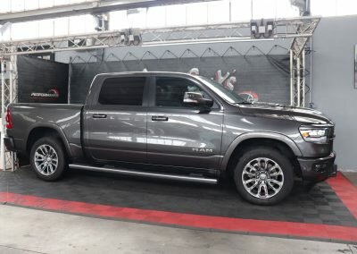 RAM SPORT GRIS 05