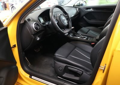 AUDI RS3 JAUNE 16