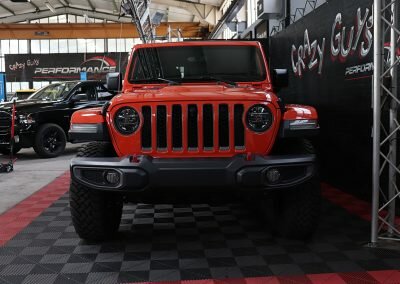 JEEP GLADIA ORANGE 03
