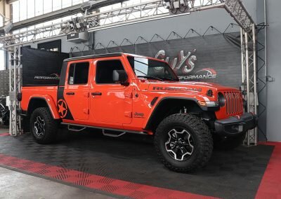 JEEP GLADIA ORANGE 04