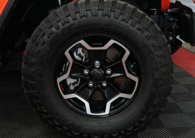 JEEP GLADIA ORANGE 09