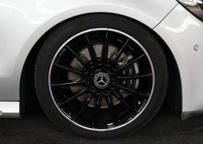 MERCEDES CLA 10