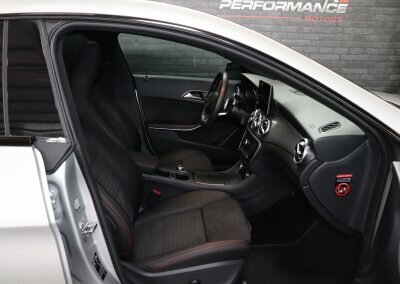 MERCEDES CLA 12
