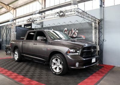 RAM 2017 GRIS 01