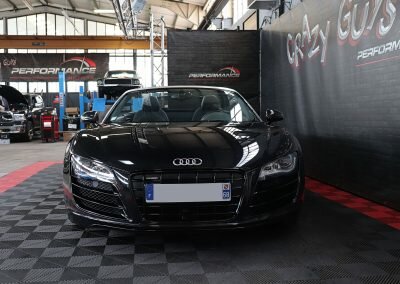 R8 SPYDER V10 NOIR 03