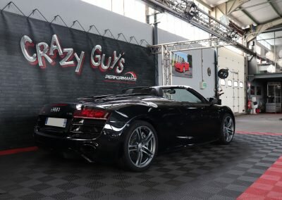 R8 SPYDER V10 NOIR 11