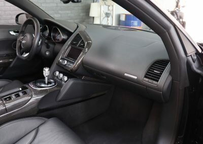 R8 SPYDER V10 NOIR 18