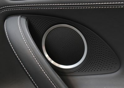 R8 SPYDER V10 NOIR 24