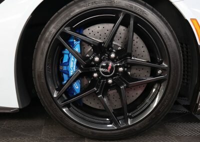 ZR1 WHITE 17